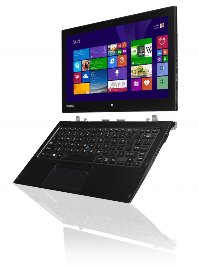 Portege_Z20t-B_beauty_01_with_screen
