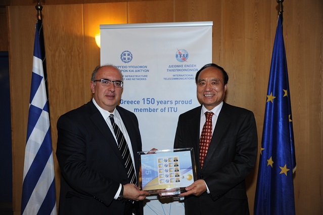 Υφυπουργός Μιχάλης Παπαδόπουλος με το Γεν. Γραμματέα ITU Houlin Zhao