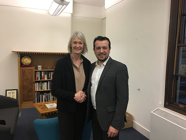 nikos-pappas-london-1