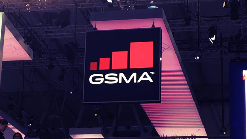 Σεμινάριο ανάπτυξης ικανοτήτων για συνδεσιμότητα κινητών επικοινωνιών και ΤΝ