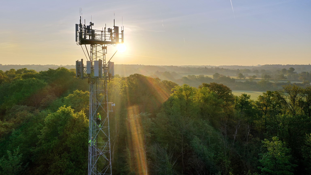 Νέο οδικό χάρτη για ανάπτυξη δικτύων FTTH και απονομή συχνοτήτων προτείνει η ΕΕ με νόμο ψηφιακών δικτύων