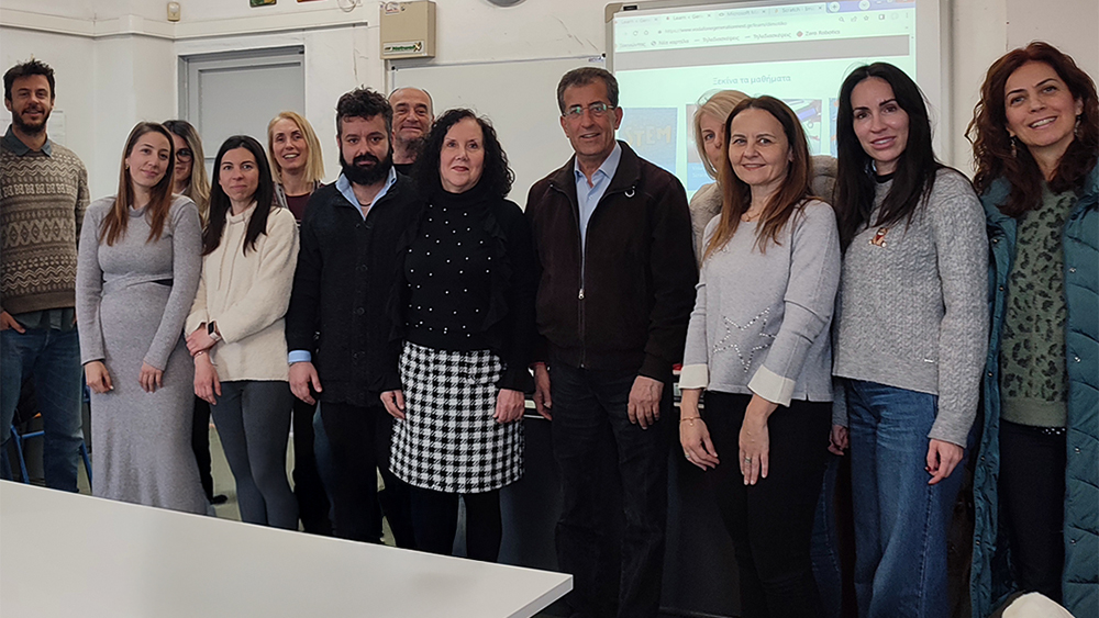 Generation Next: εργαστήρια STEM σε εκπαιδευτικούς δημοτικού στον Δήμο Πειραιά